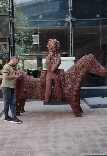 سوار بر باد